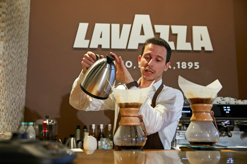 Lavazza запускает первую рекламную кампанию в России