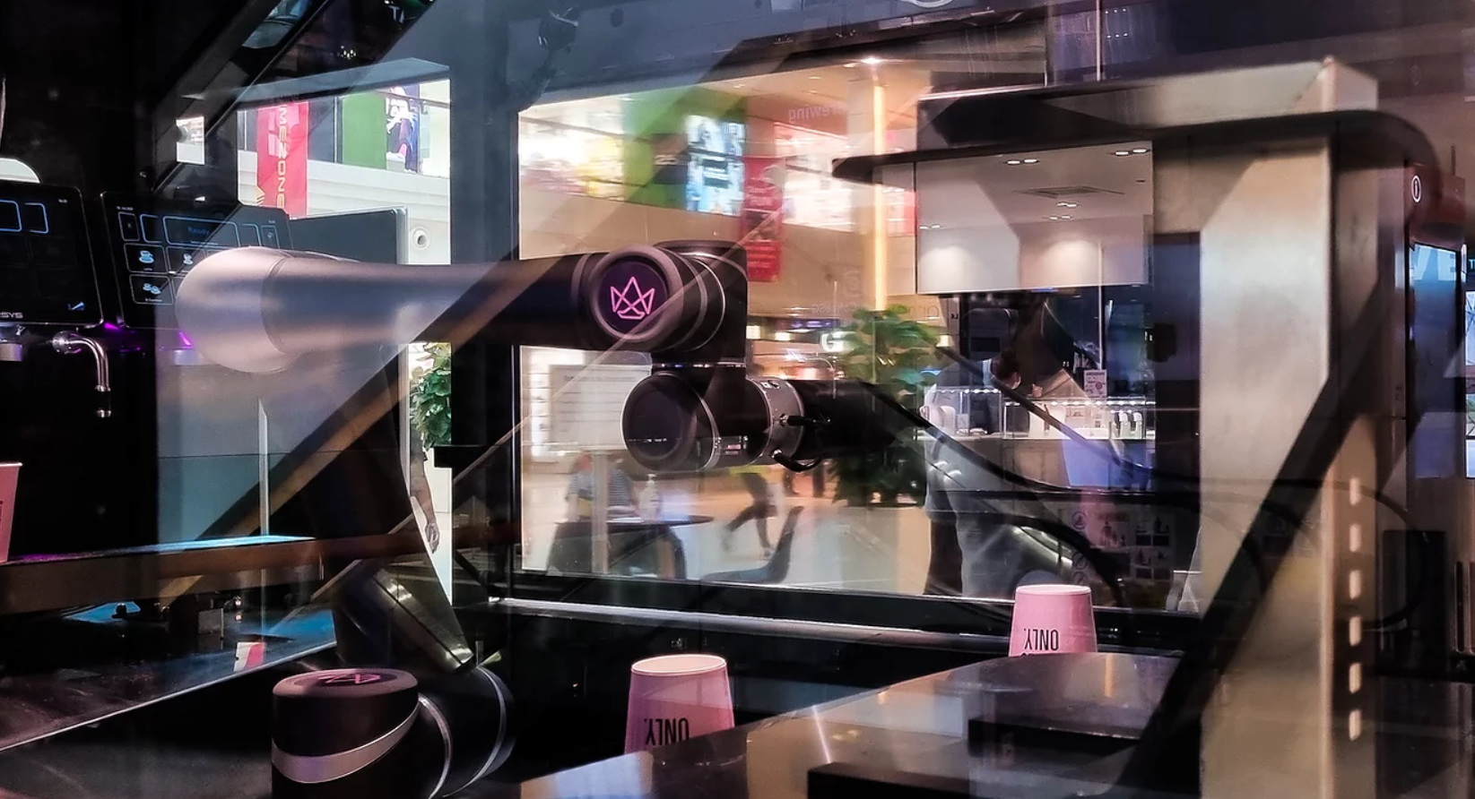 Робо-бариста ELLA появятся в метро и на вокзалах Сингапура и в Японии