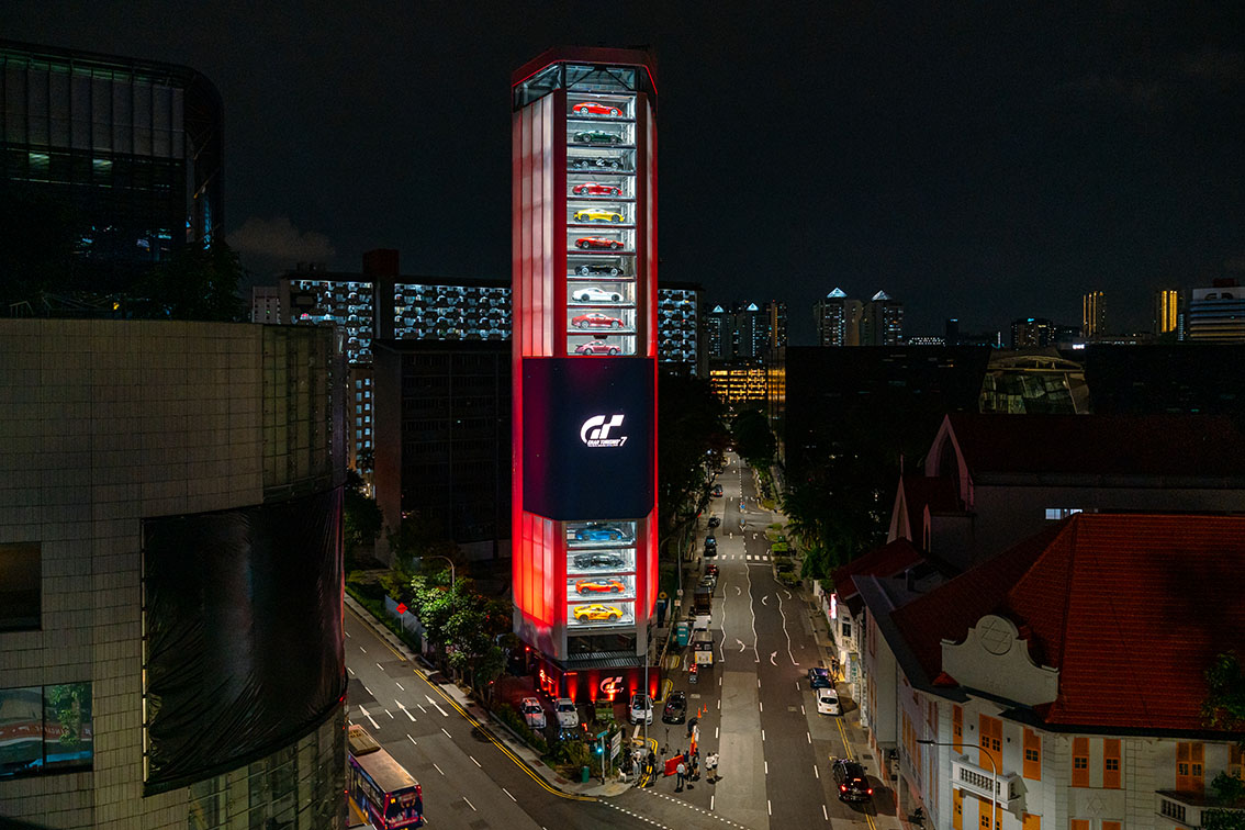 Sony превратила здание в Сингапуре в огромный автомобильный торговый автомат