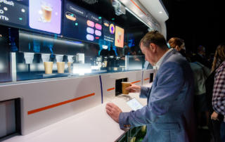 петербургских БЦ и магазинах стали чаще ставить автоматы и «островки» с кофе