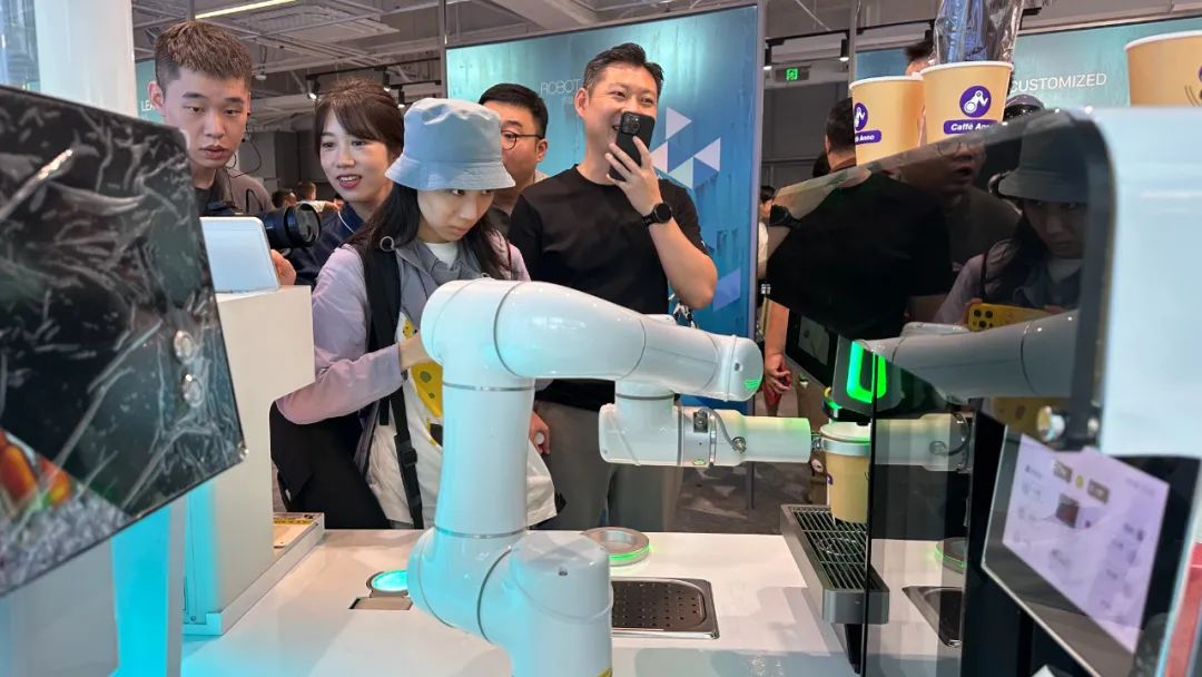 Лидер рынка кофе-роботов Anno Robot представлен более чем в 60 странах